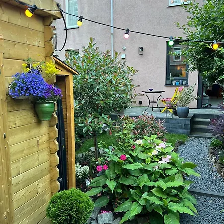 Stylish & Colorful With Large Garden! Appartement Amsterdam